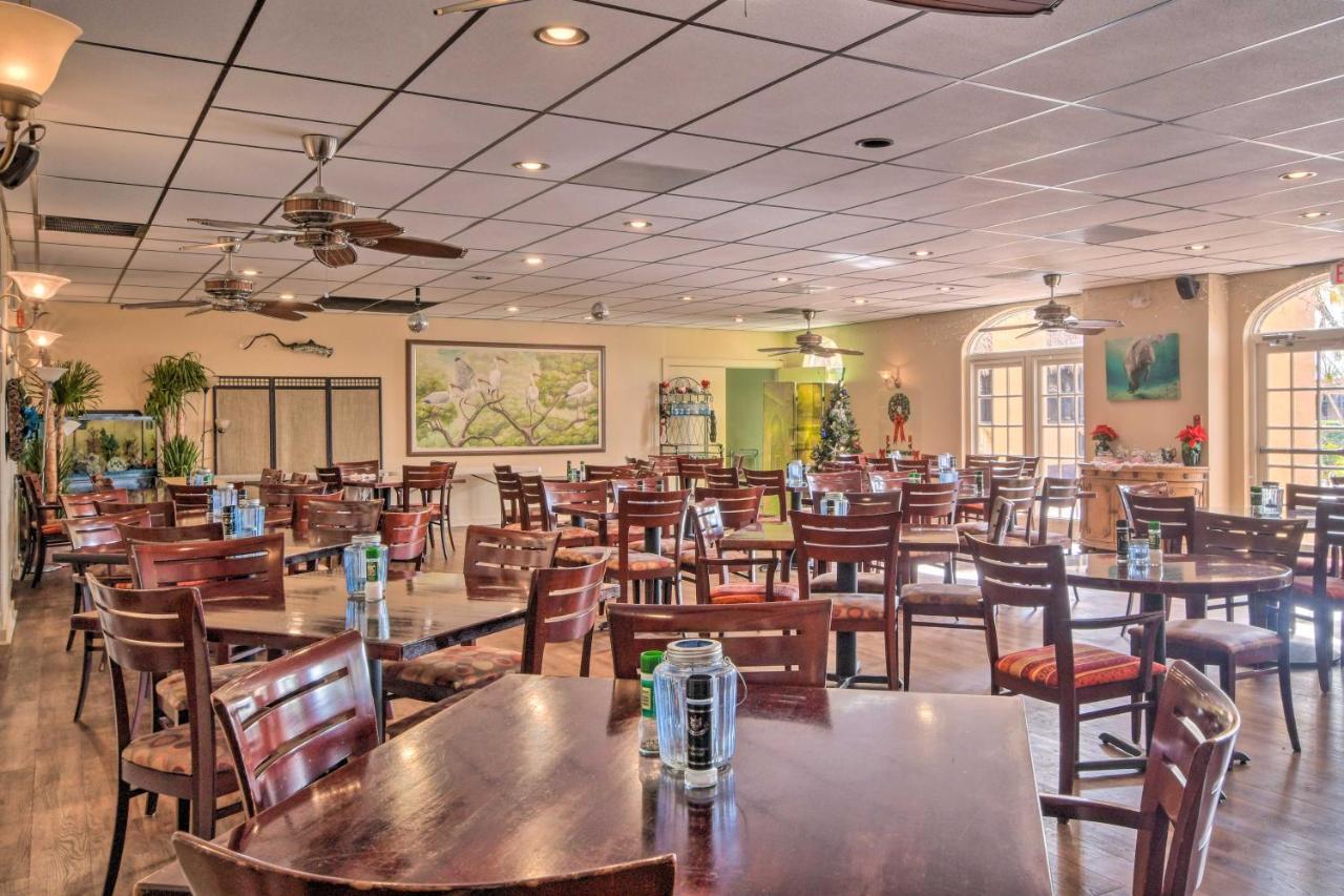 Apartment With Screened Patio And Amenities Naples