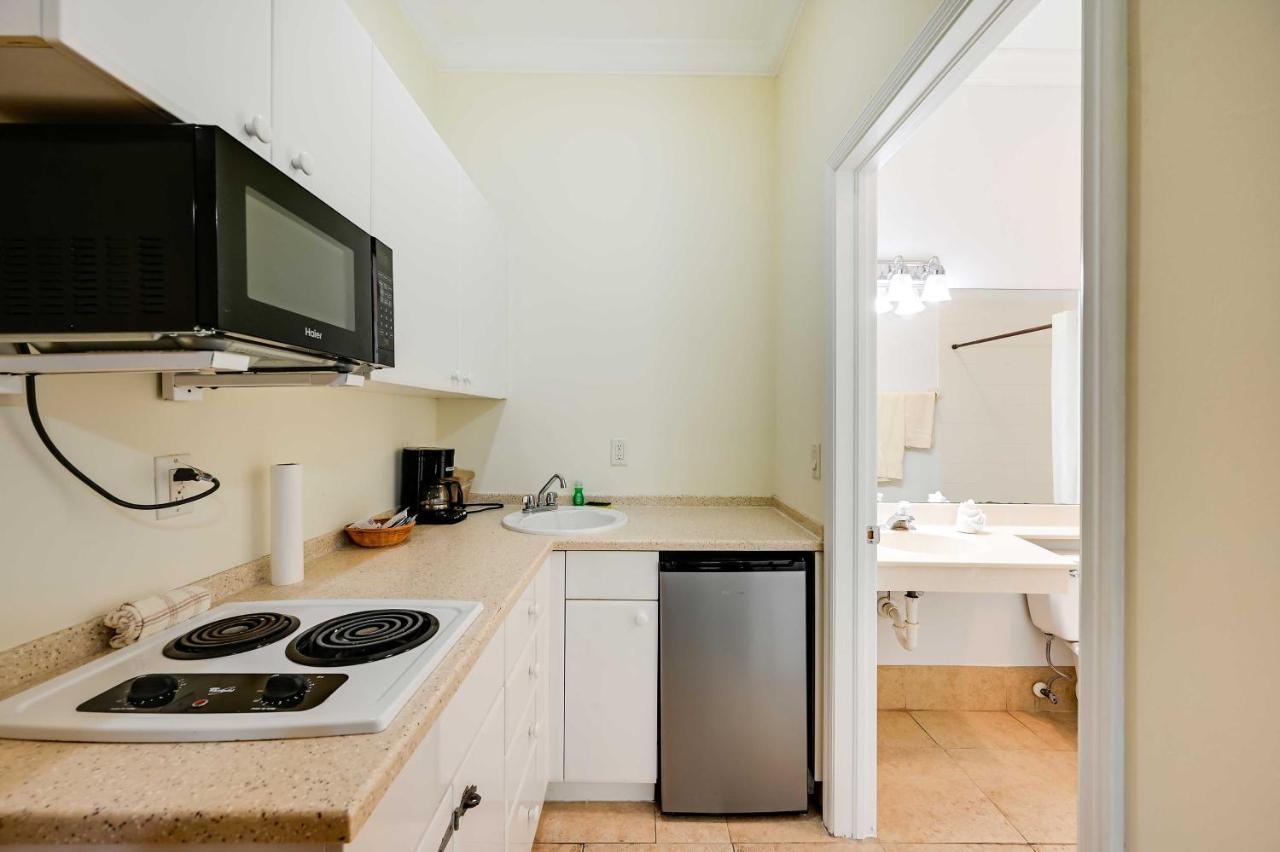 Getaway With Fire Pit And Grill! Apartment Naples