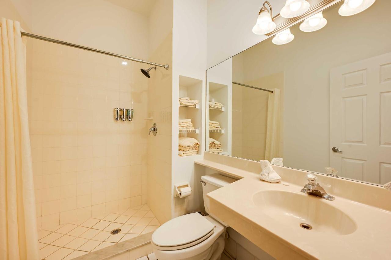 Hideaway With Amenities! Apartment