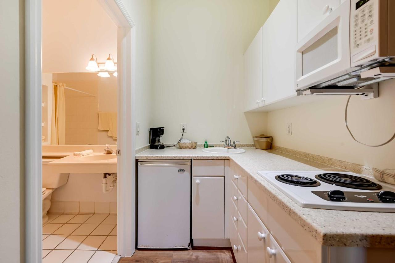 Vacation Close To Parks And Beaches! Apartment