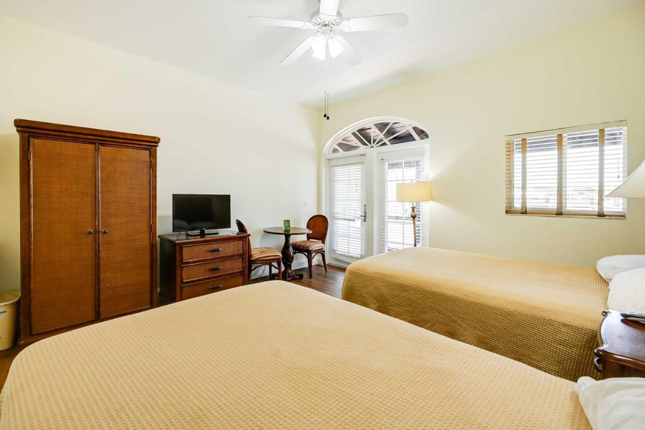 Retreat With Screened Porch And Charcoal Grill Apartment *