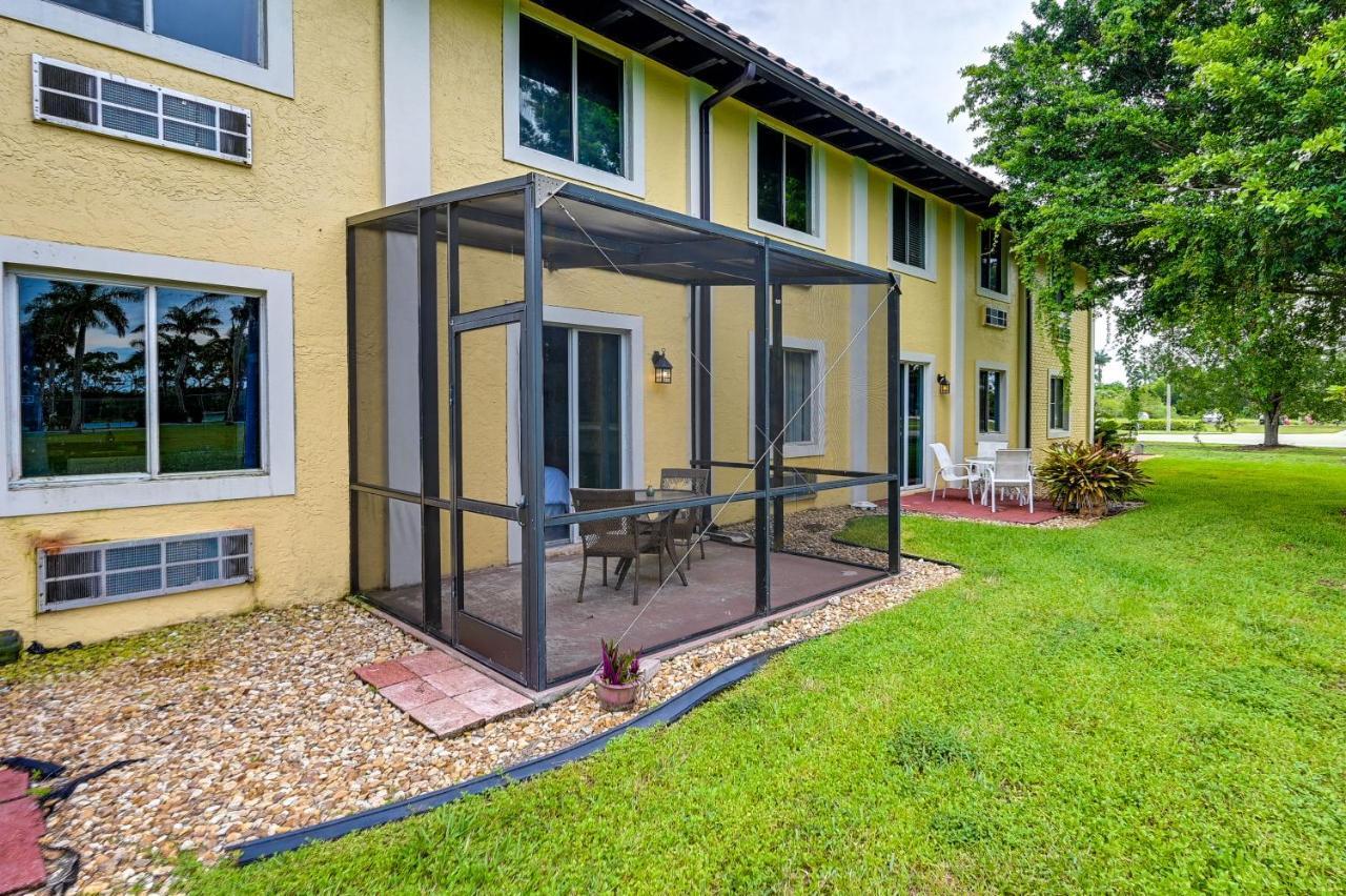 With Community Pool In Naples! Apartment *