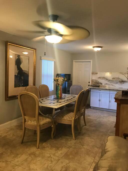 Roomy Recently Renovated Apt. Apartment