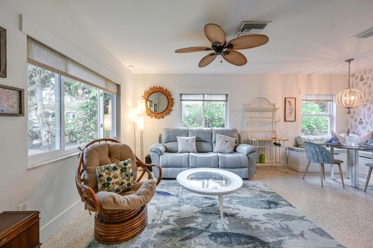 Sunny Florida Escape With Patio, Grill And Fire Pit! Holiday home Naples