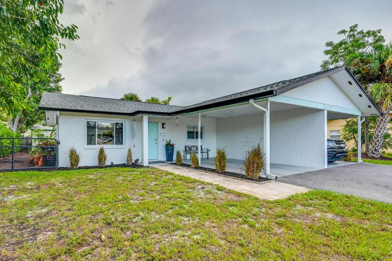 Holiday home Sunny Florida Escape With Patio, Grill And Fire Pit!