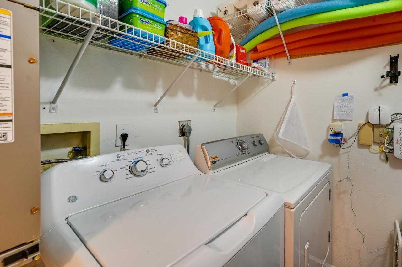 Apartment With Pool Access - 3 Mi To Beaches! *