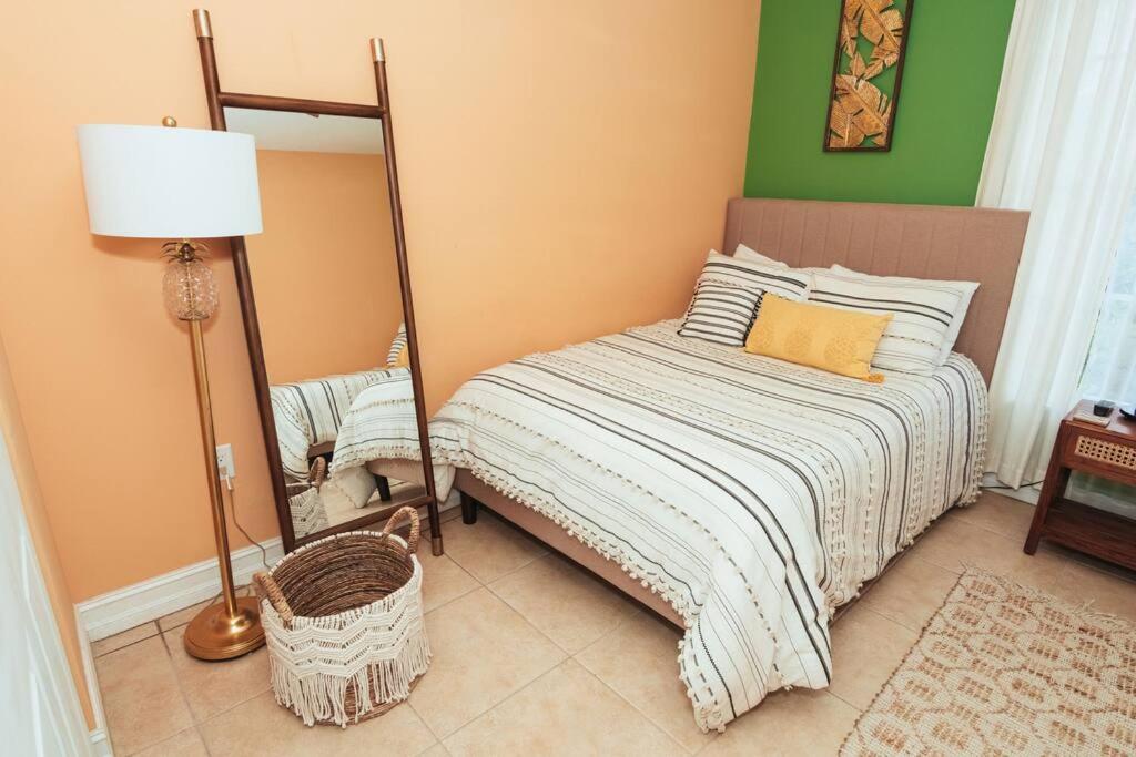 Tropical Paradise 3.5 Bd/3ba 10-min To Villa