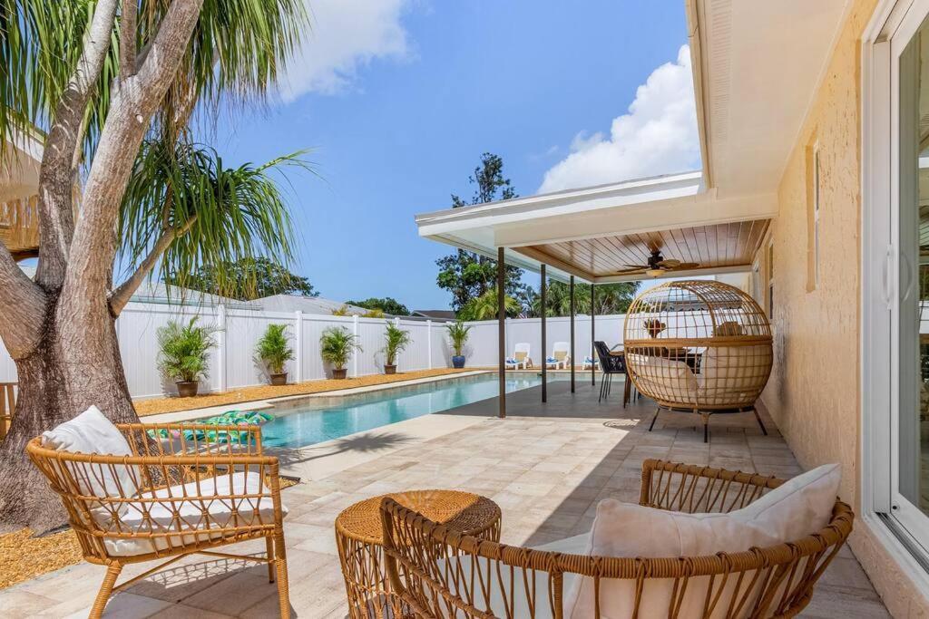Fl , Paradise Pool *