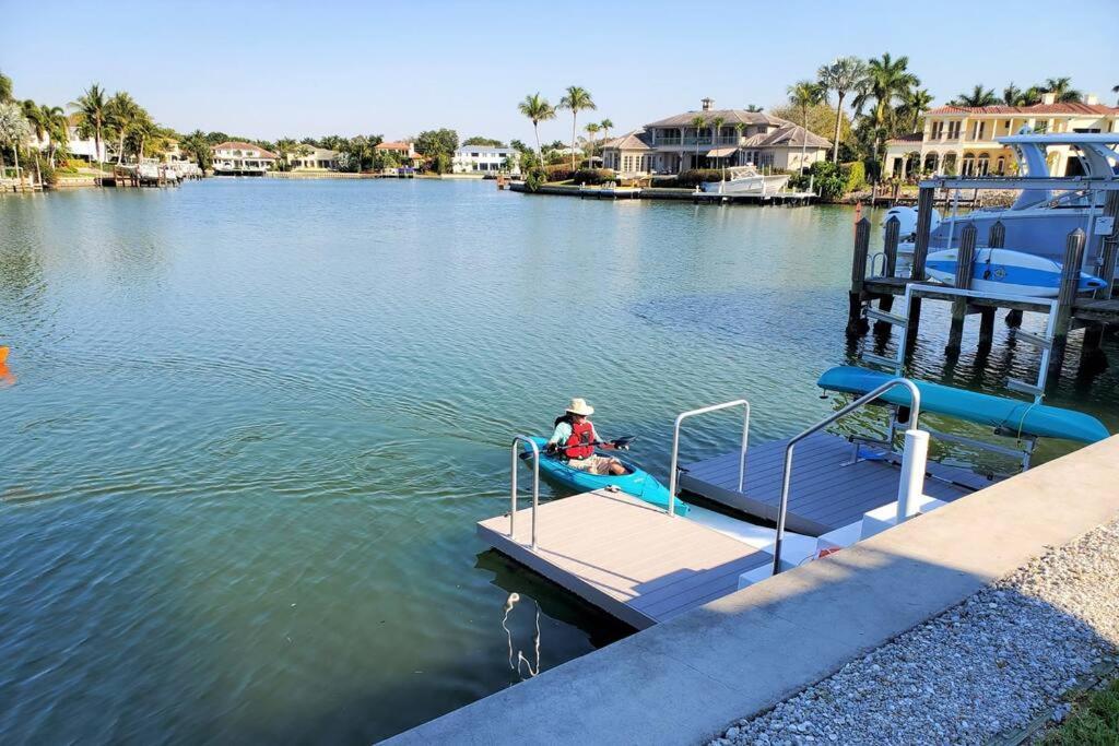 Waterfront- New 2 Br- On Bay & Across From Villa *