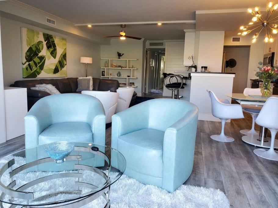 Waterfront- New 2 Br- On Bay & Across From Villa