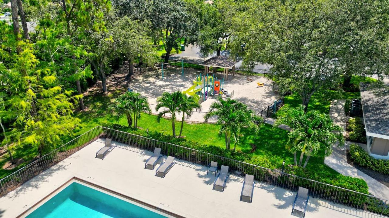 Holiday home Tropical Paradise By The Sea - Pool & Game Naples