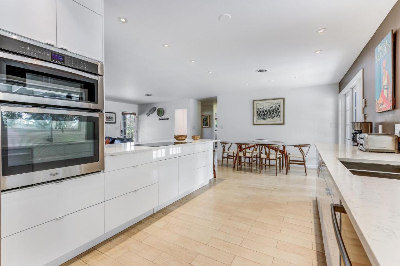 Lastrada - Private Pool, 12 Mins To Holiday home *