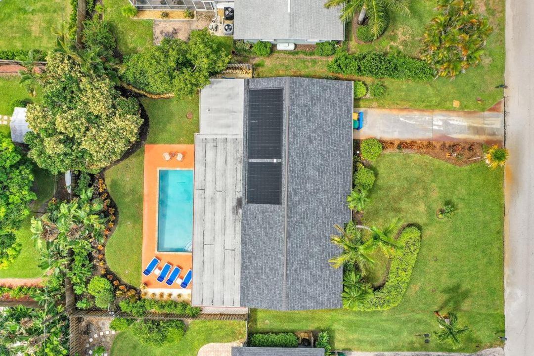 Lastrada - Private Pool, 12 Mins To *