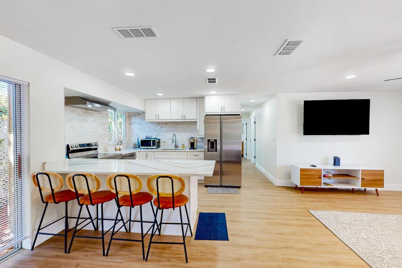 Sea Breeze Holiday home *