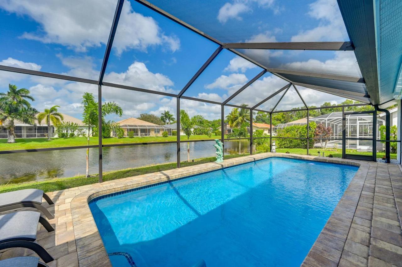 Stunning With Pool, Patio, Water Views * Naples