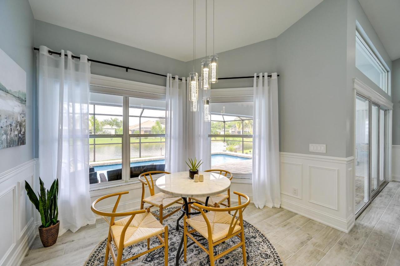 Stunning With Pool, Patio, Water Views * Naples