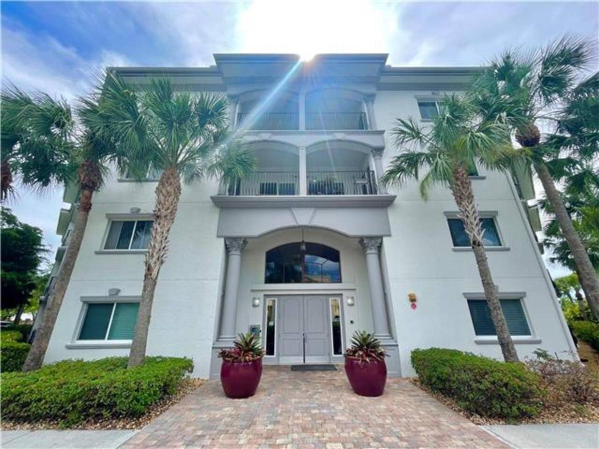 Stylish In Fantastic Location! Apartment