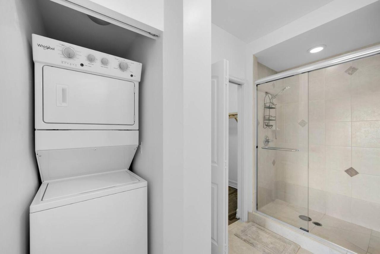 Stylish In Fantastic Location! Apartment *