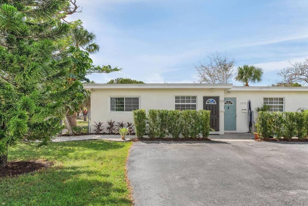 Lovely 2-bdr W/patio, Park! Holiday home *