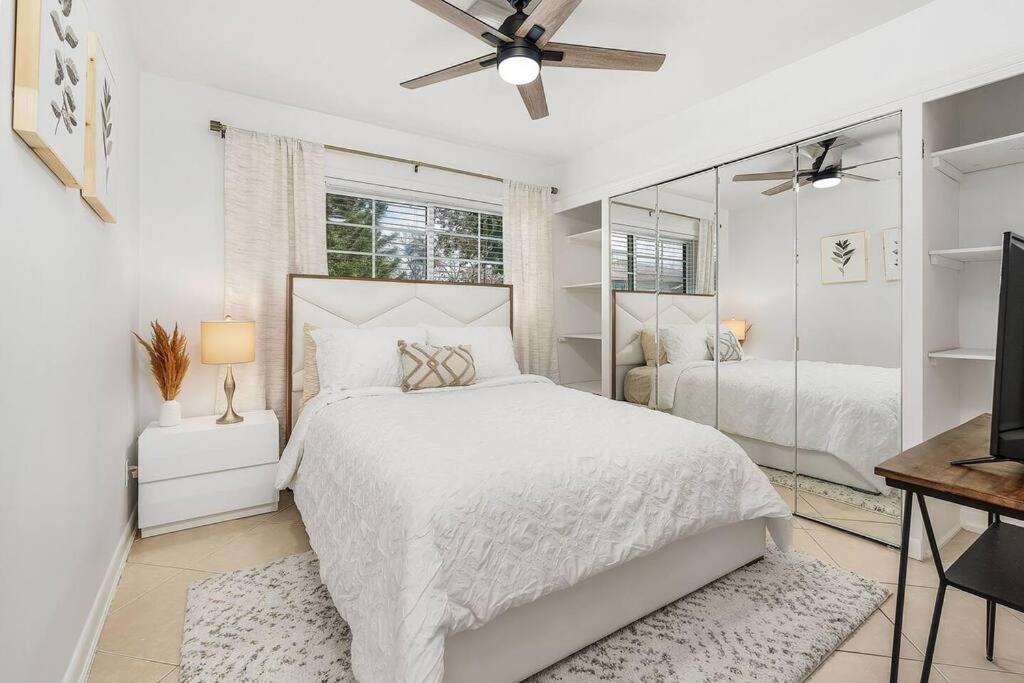 Lovely 2-bdr W/patio, Park! * Naples