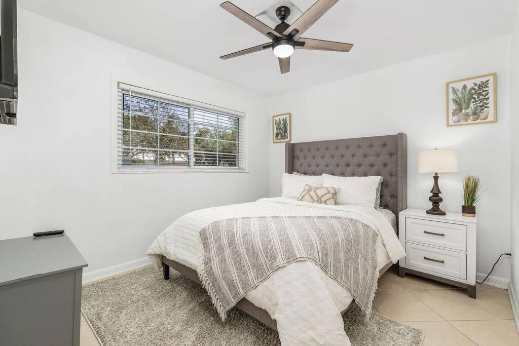Holiday home Lovely 2-bdr W/patio, Park!