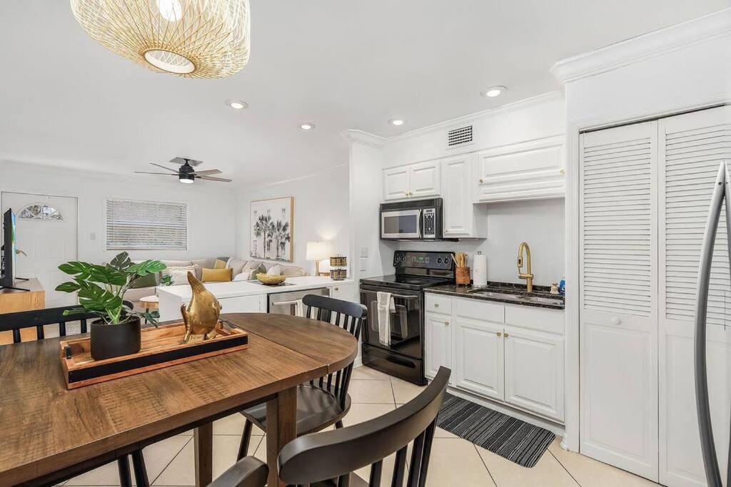 Holiday home Lovely 2-bdr W/patio, Park! *