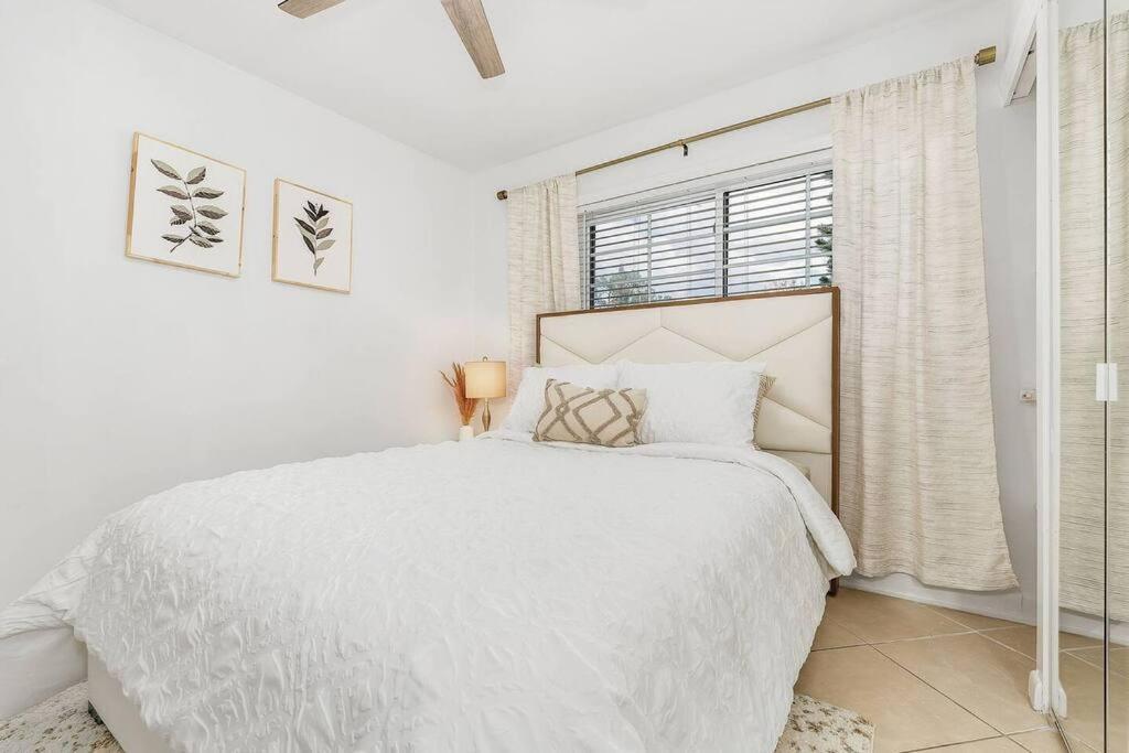 Lovely 2-bdr W/patio, Park!