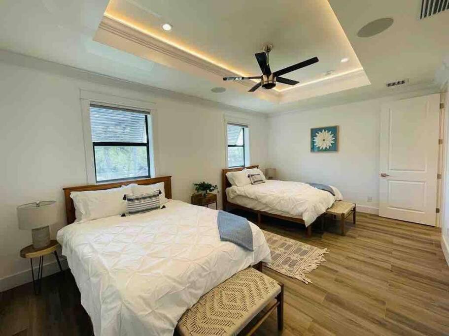 A Beautiful Modern Luxury Naples