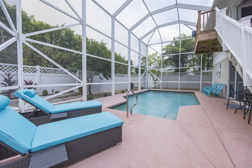 Capri Charm Remodeled Oasis W/ Heated Pool-kayaks Holiday home Naples