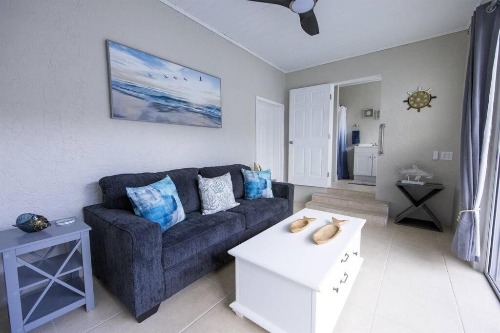 Capri Charm Remodeled Oasis W/ Heated Pool-kayaks Holiday home *