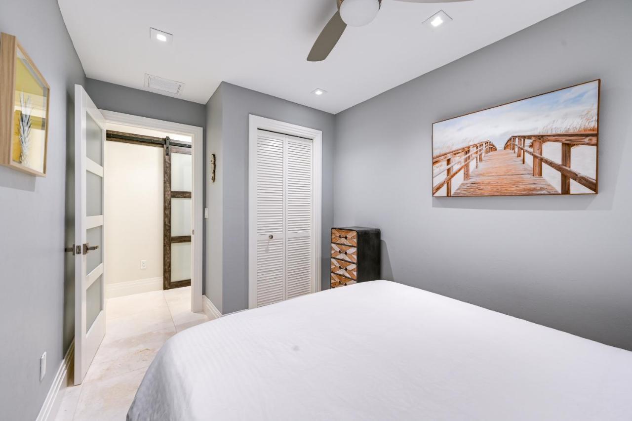 Holiday home Updated Retreat With Private Pool And Patio! *
