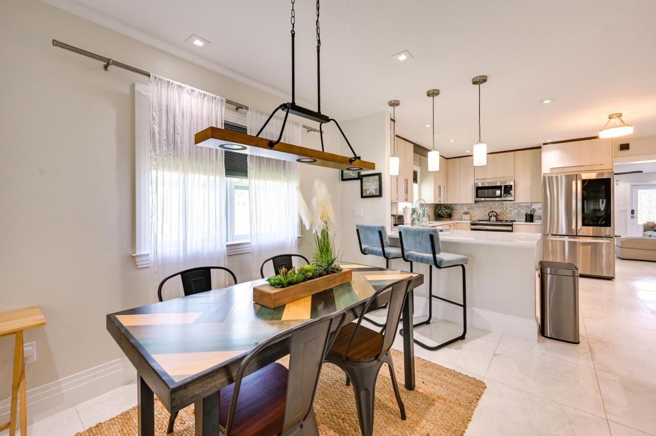 Holiday home Updated Retreat With Private Pool And Patio! *