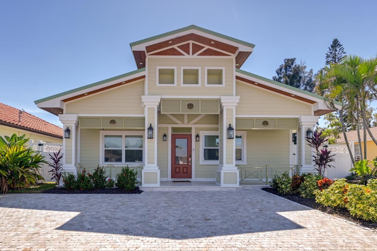 Updated Retreat With Private Pool And Patio! Holiday home *