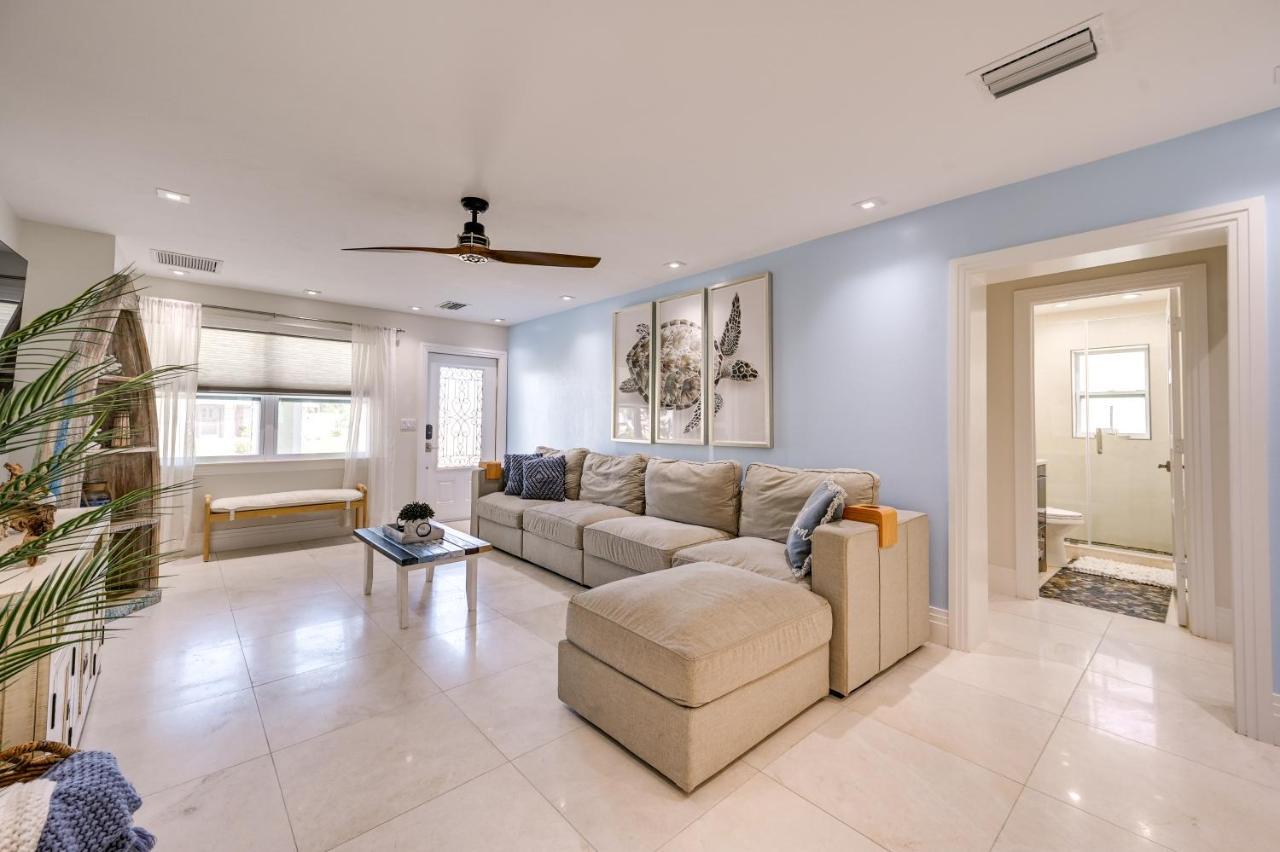 Holiday home Updated Retreat With Private Pool And Patio!