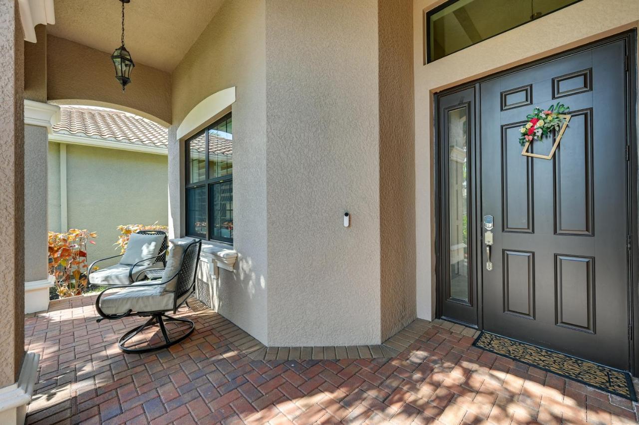 Villa With Pool Access, 10 Mi To Beach! *
