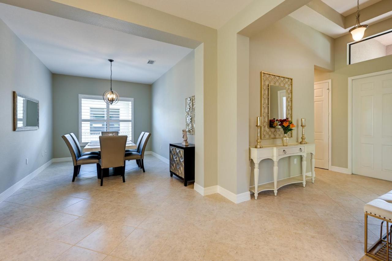 With Pool Access, 10 Mi To Beach! * Naples