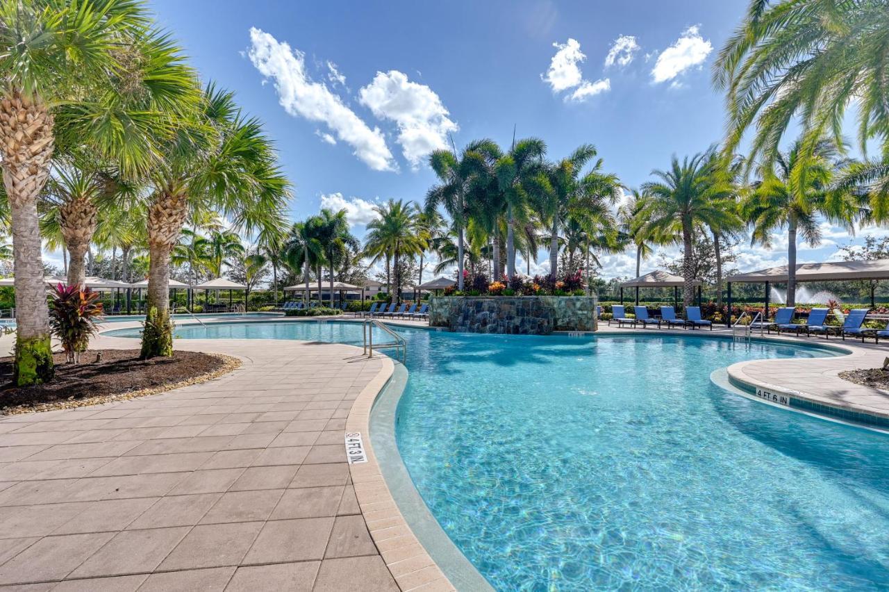 With Pool Access, 10 Mi To Beach! Naples