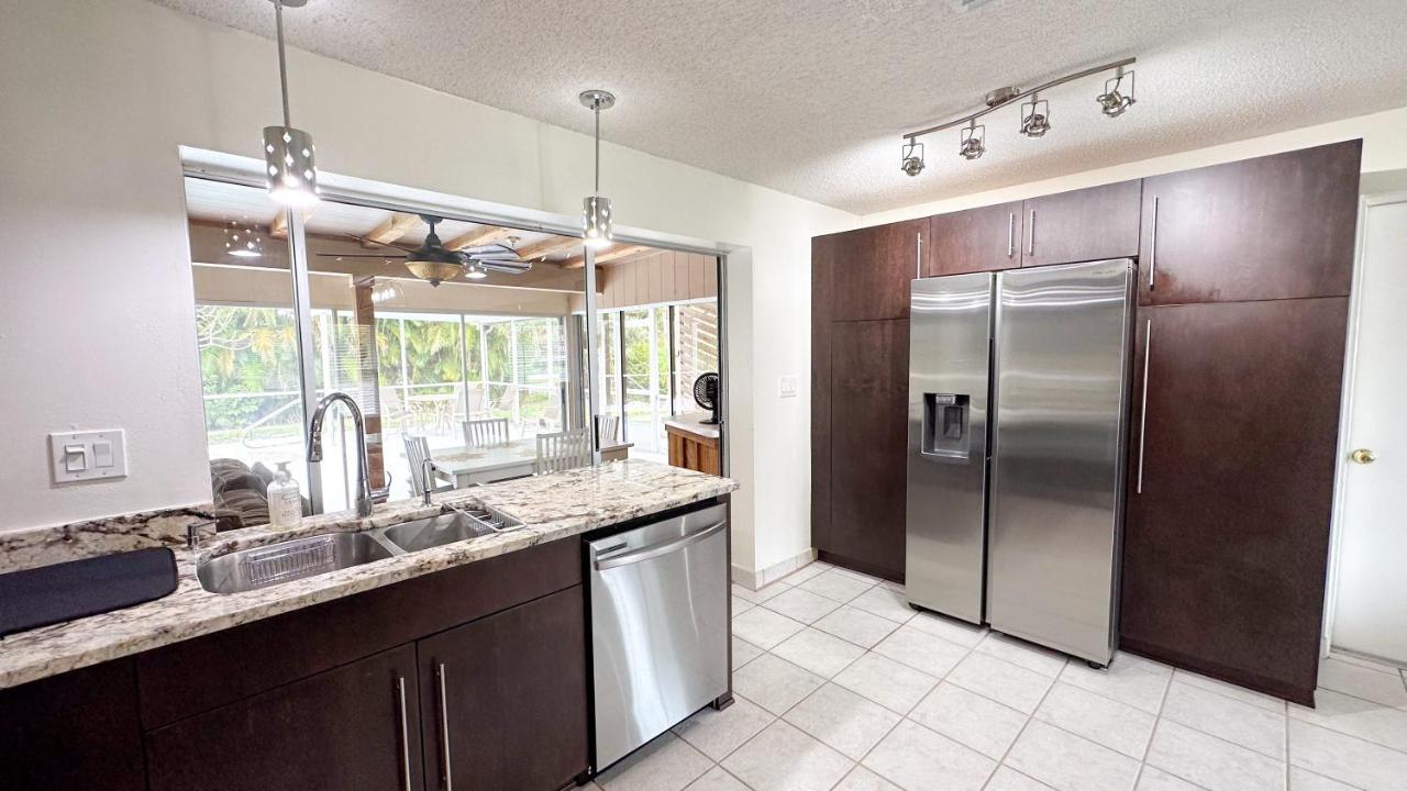 Paradise Pool House Holiday home Naples