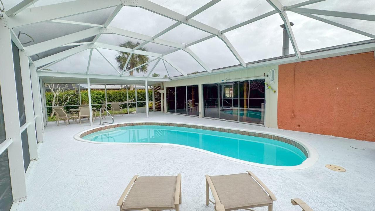 Paradise Pool House Holiday home