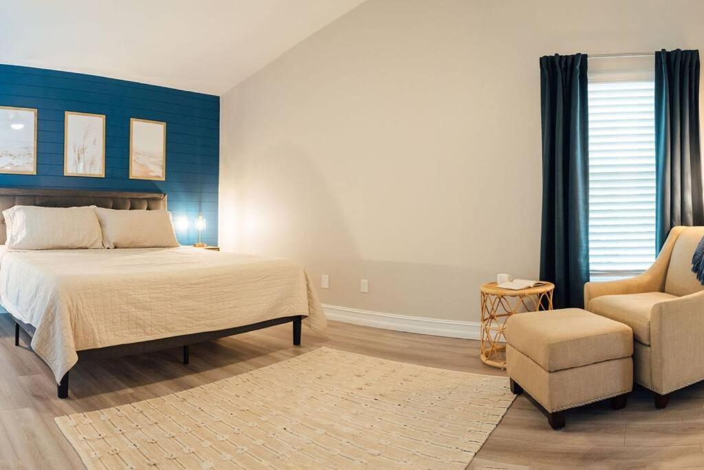 Sovanita House Naples, Fl