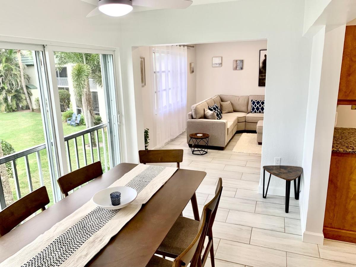 Newly Remodeled 2br, 2ba In Bath And Tennis * Naples