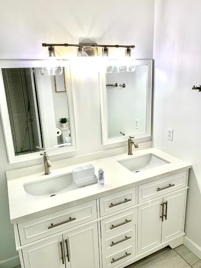 Newly Remodeled 2br, 2ba In Bath And Tennis Apartment Naples