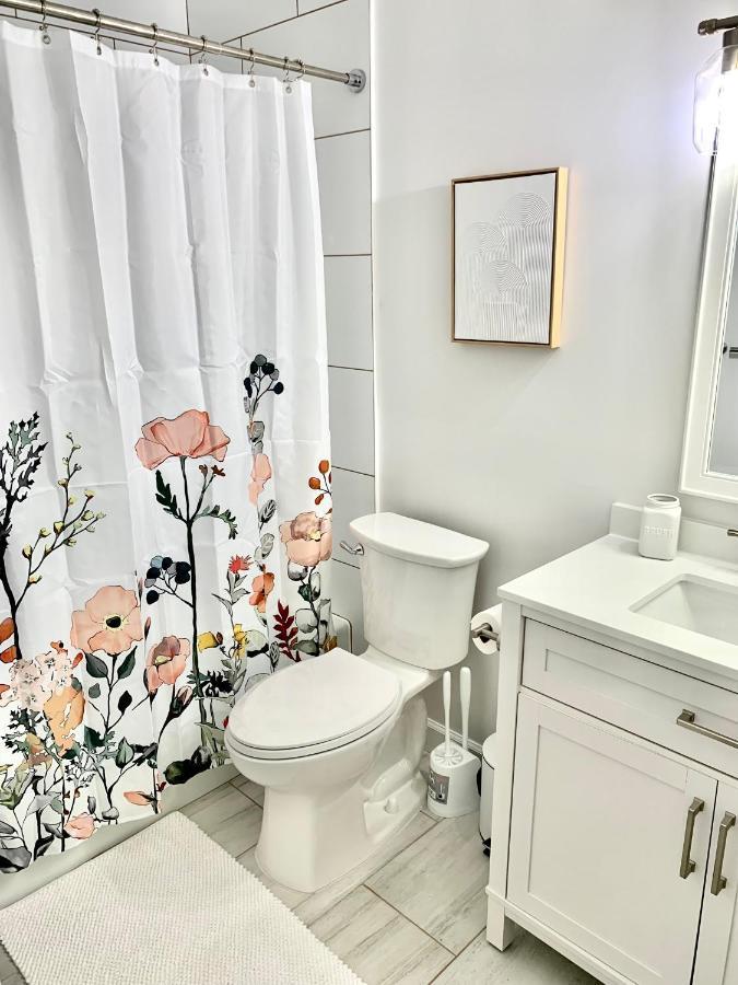 Newly Remodeled 2br, 2ba In Bath And Tennis Apartment *