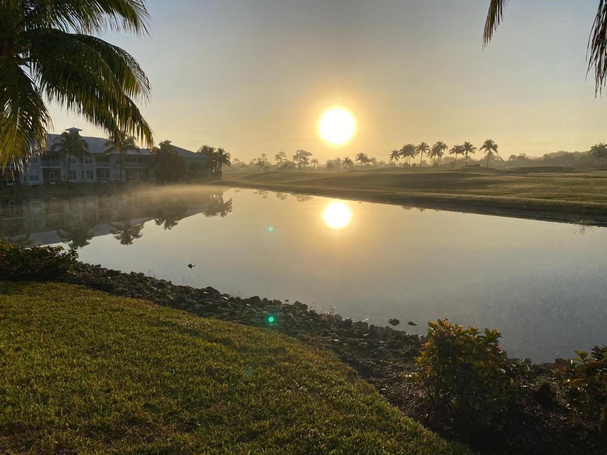 Greenlinks At Lely Luxury Purple Orchid Fully Renovated Modern 1st Floor 3bdr Golf