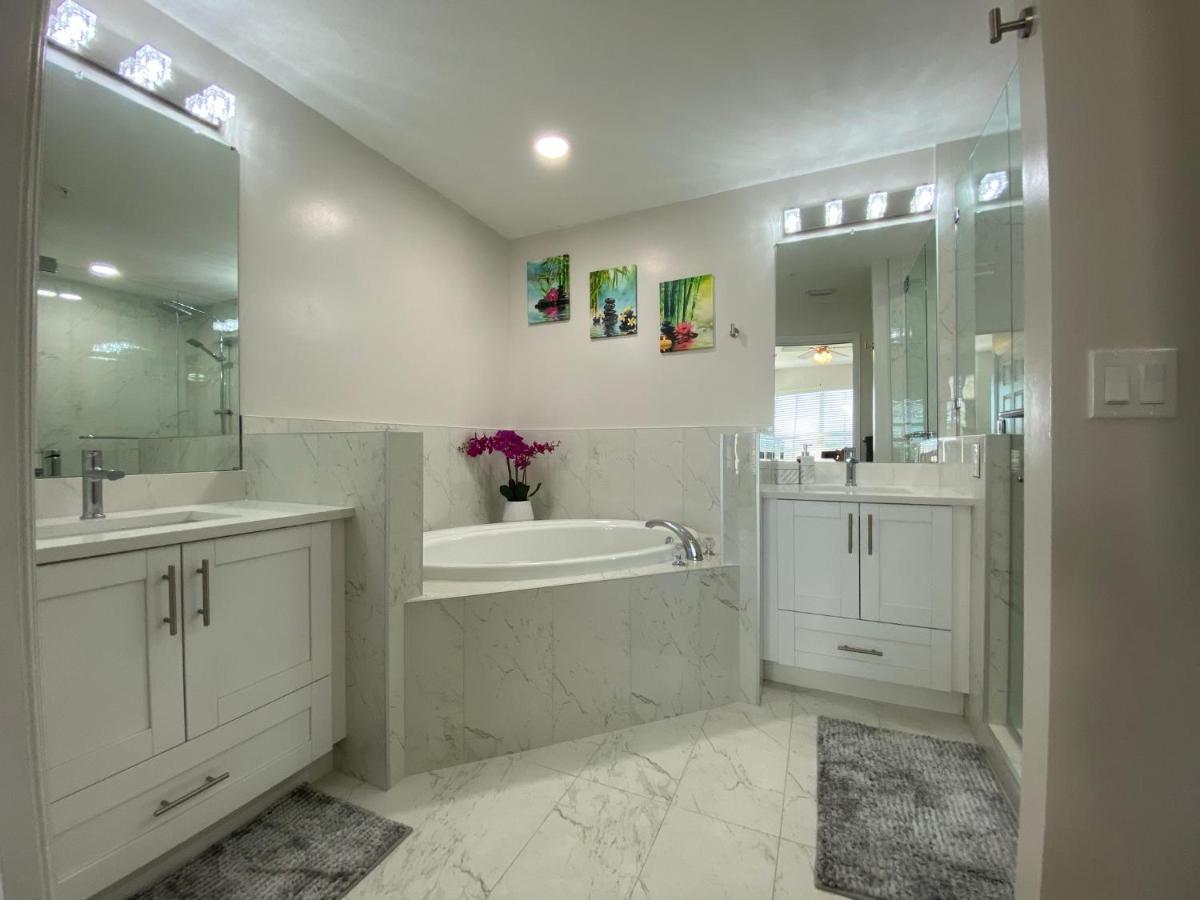 Greenlinks At Lely Luxury Purple Orchid Fully Renovated Modern 1st Floor 3bdr Golf *