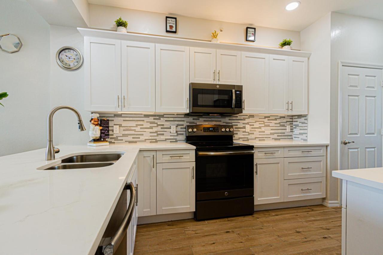 Greenlinks At Lely Luxury Purple Orchid Fully Renovated Modern 1st Floor 3bdr Golf Naples
