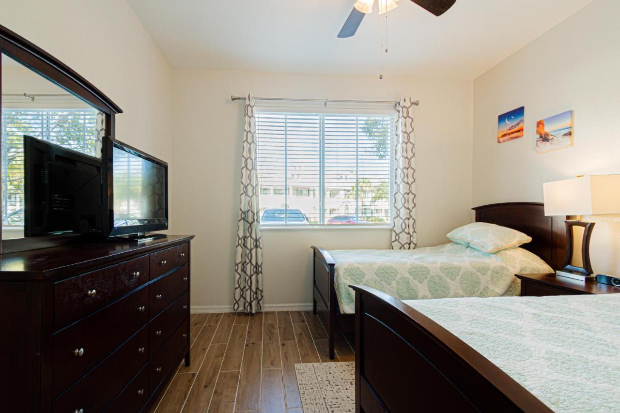 Greenlinks At Lely Luxury Purple Orchid Fully Renovated Modern 1st Floor 3bdr Golf
