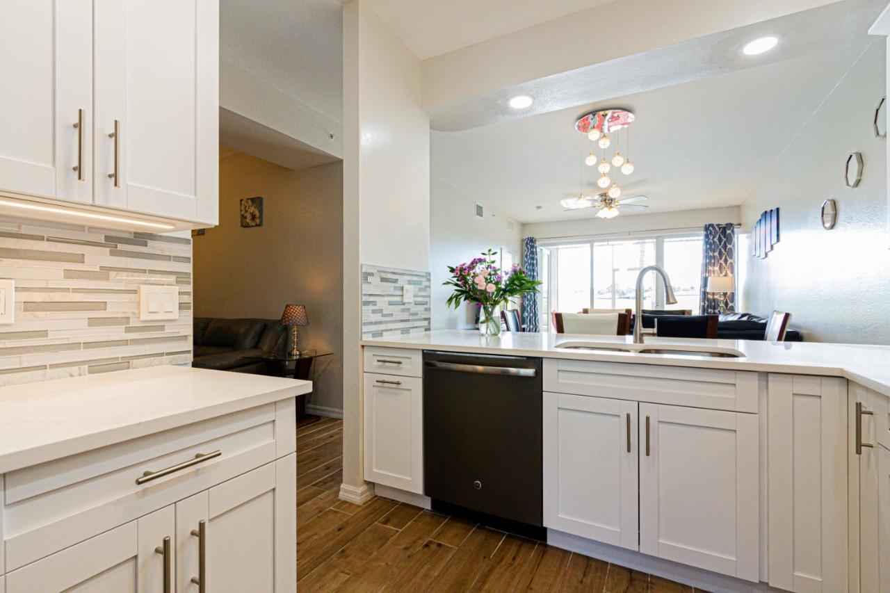 Greenlinks At Lely Luxury Purple Orchid Fully Renovated Modern 1st Floor 3bdr Golf *