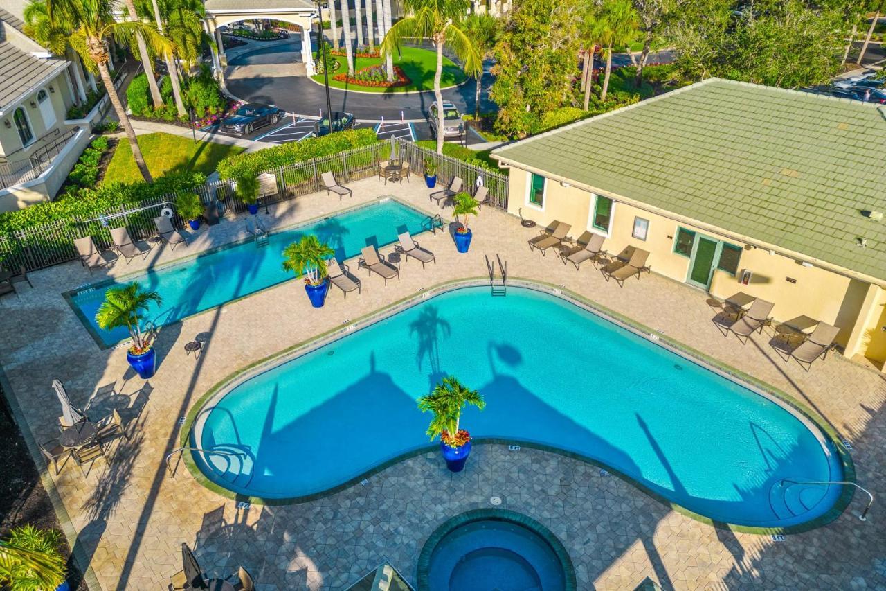 Bundled Cypress Golf Retreat, Unit 203 Apartment Naples