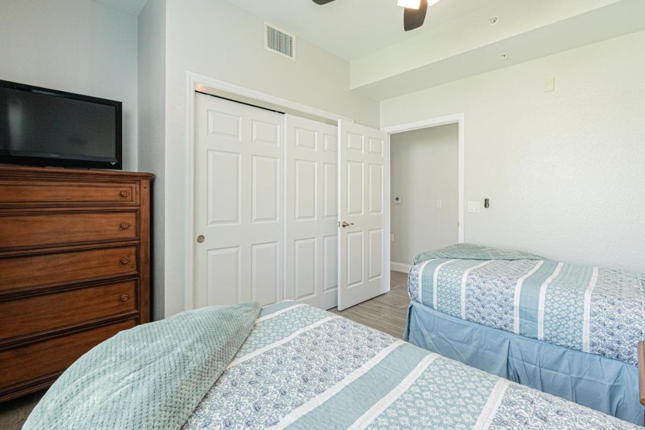 Apartment Greenlinks At Lely Luxury White Orchid Fully Renovated Modern 1st Floor 3bdr Golf